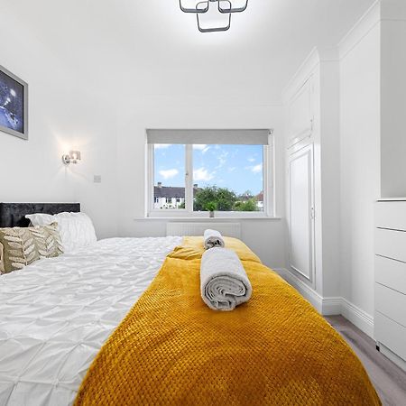 3 Bedroom House Close To Dartford Station Bagian luar foto